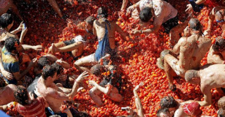 A legőrültebb spanyol fesztivál, a La Tomatina